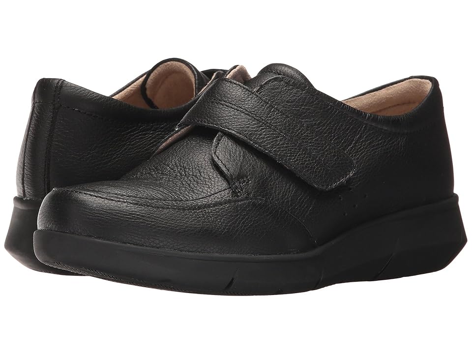 

Hush Puppies Believe Mardie (Black Leather) Women's Hook and Loop Shoes