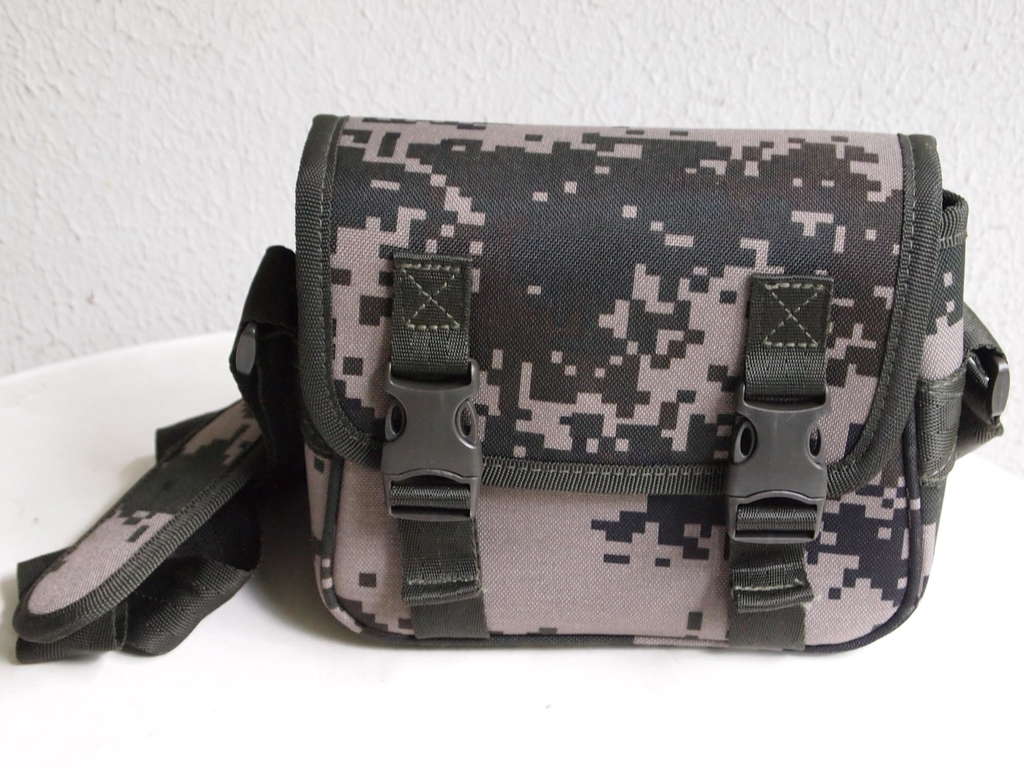 Generisch Militär Fernglas Tasche für 7x50 / 10x50 Ferngläser, Fernglas, camo, BW