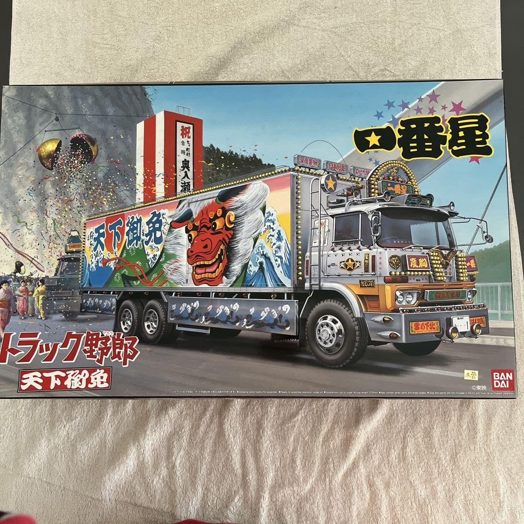 Amazon.co.jp: トラック 野郎 一番星 デコトラ 模型プラモデル : おもちゃ
