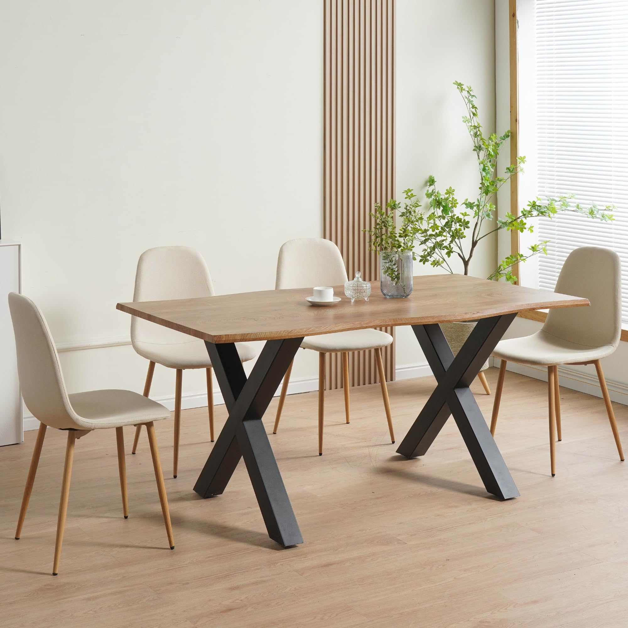 ALBATROS Set di 4 sedie da sala da pranzo, Fano, beige – moderna ed elegante, comoda sedia imbottita, elegante sedia da cucina, sala da pranzo o tavolo da pranzo in stile retrò