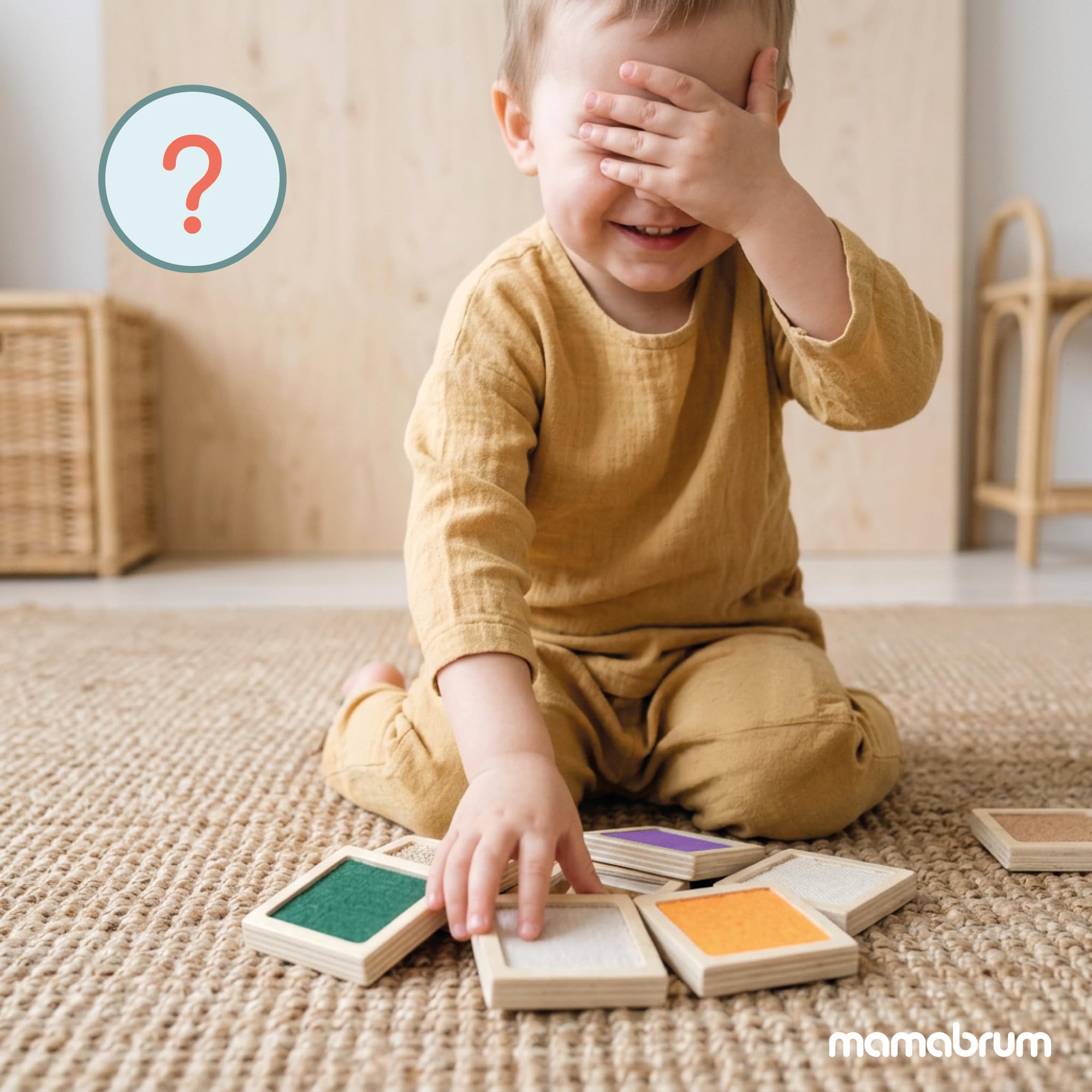 mamabrum Blocchi sensoriali in Legno Montessori, 4 cubi con 12 Texture e 12 Tessere da Abbinare, Gioco tattile educativo per Bambini da 1 Anno, Gioco Naturale per Movimento in casa