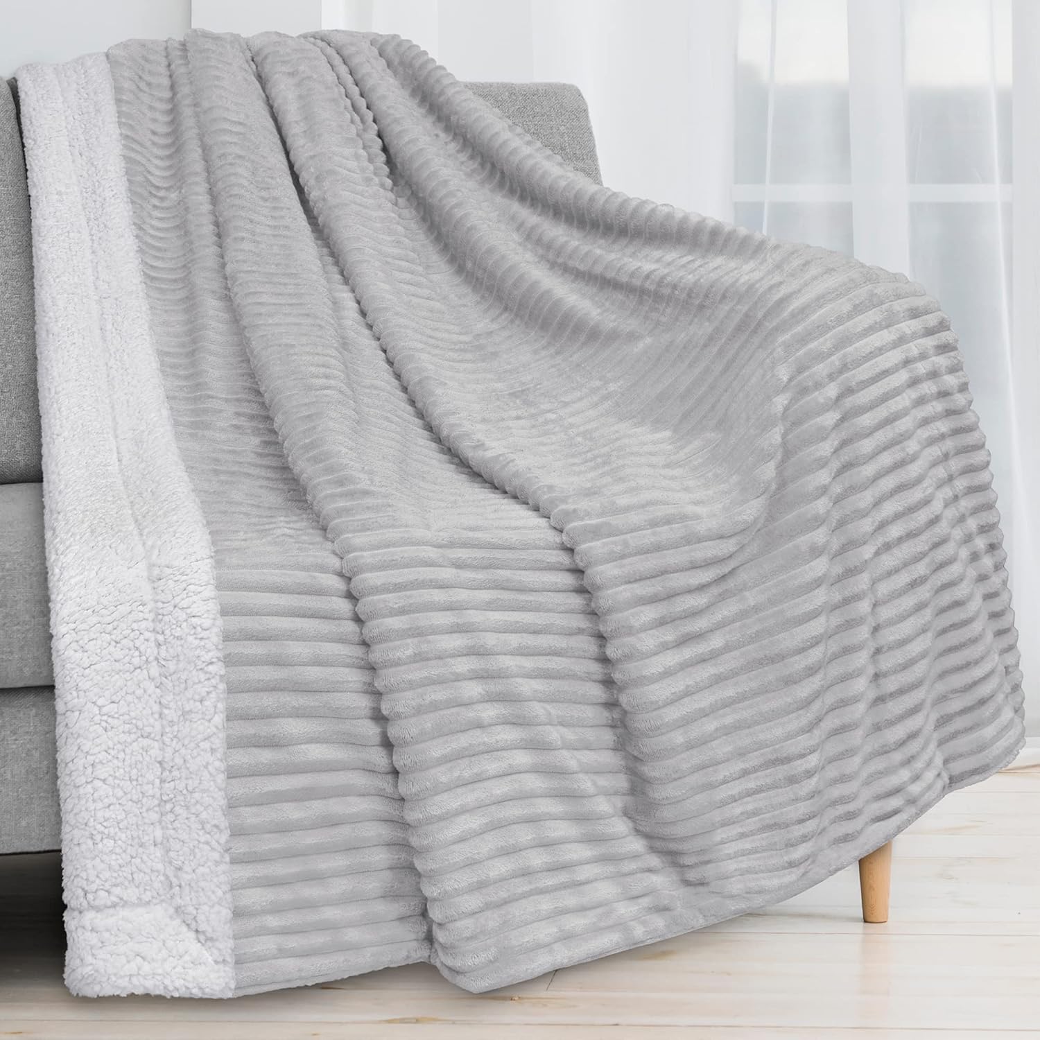 PAVILIA Reversible Sherpa Fleece Throw Blanket Light Grey