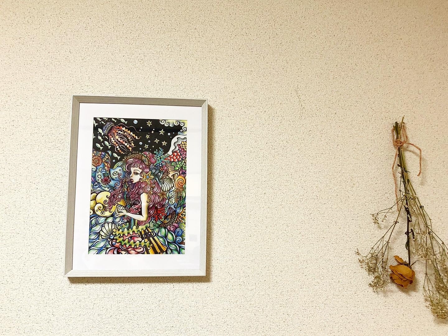 Amazon.co.jp: 絵画 直筆アート 「波の綾と少女」Moe Suda ｜人物画 海