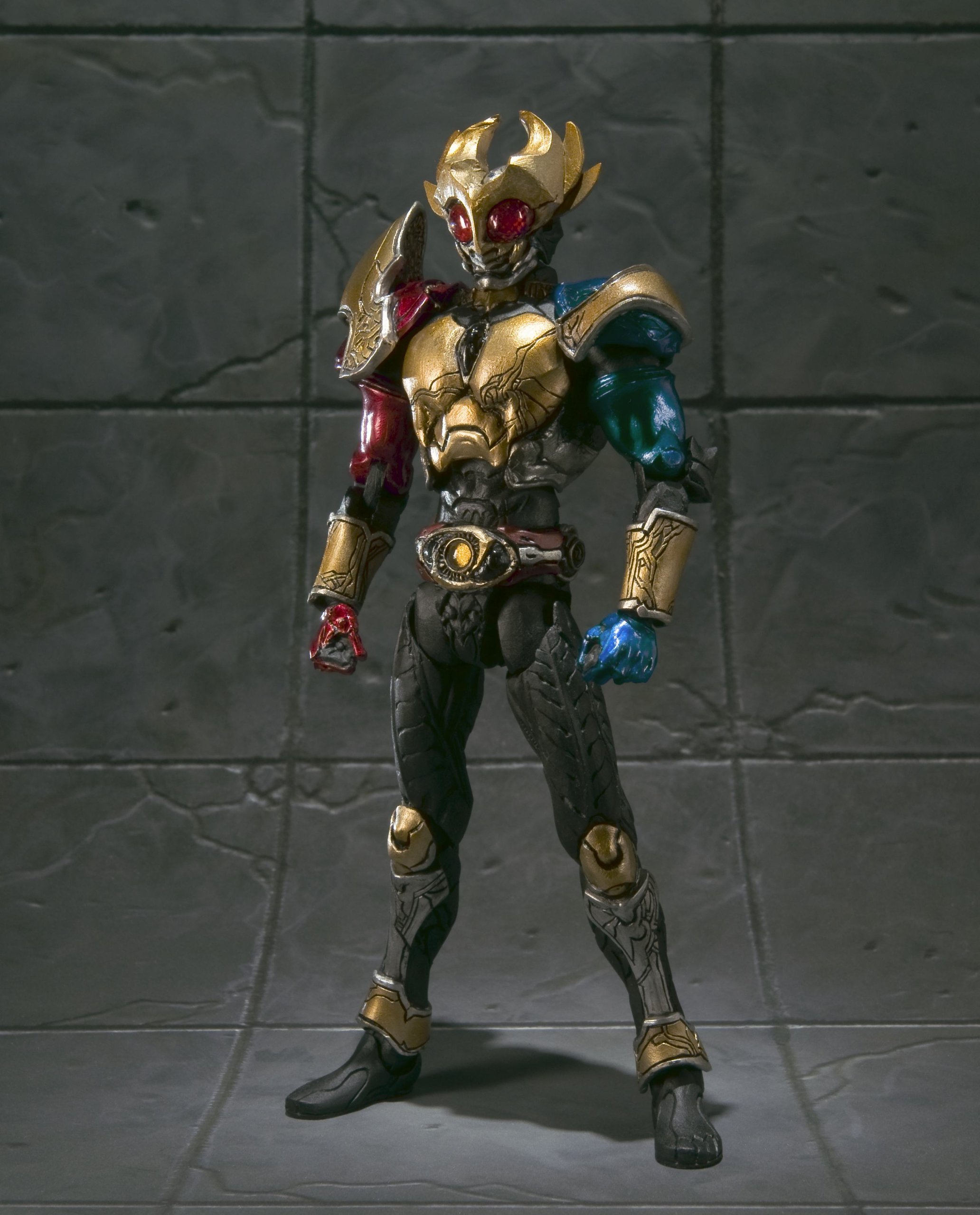 Amazon.co.jp: TAMASHII NATIONS S.I.C.極魂 仮面ライダーアギト
