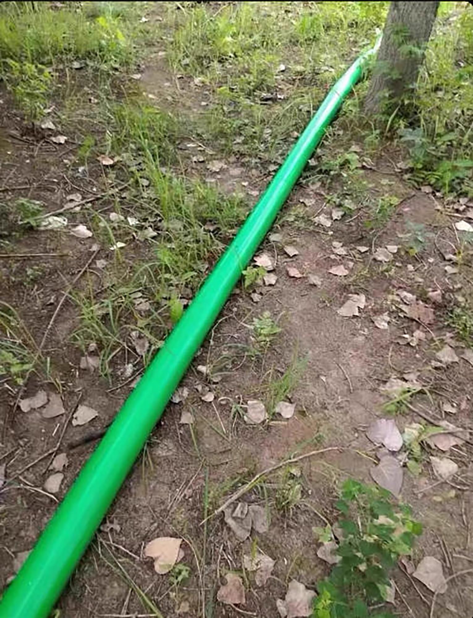 Pas z mikronatryskiem do nawadniania kropelkowego i rozpylania – wąż wodny do gruntów rolnych, szklarni i ogrodu (5 cm – 7 otworów) – zapobiega pękaniu i wydajnemu podlewaniu