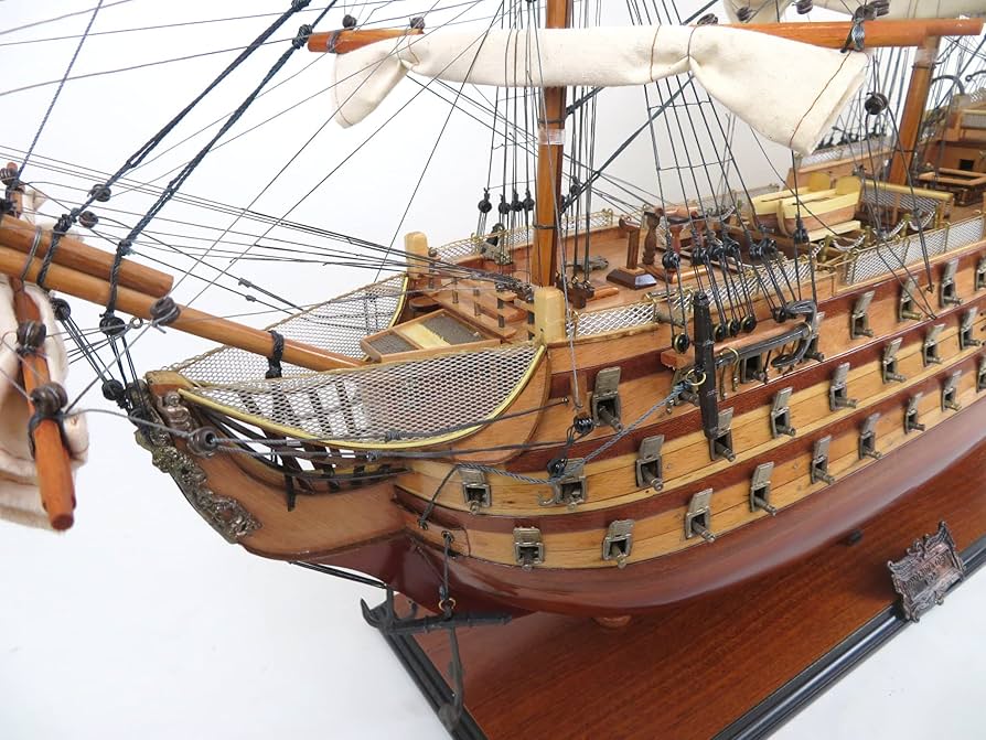 ジャンク品 HMS ビクトリー HMS Victory 帆船模型 木製　匿名配送 Amazon | 帆船模型 完成品 木製 37インチ HMS ヴィクトリー号