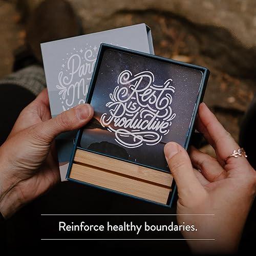 Miniatura 4 de Sauntra Mercantile Badass Sweary Tarjetas de afirmación para mujer  50 tarjetas de afirmaciones positivas con soporte de escritorio  Diseñado en