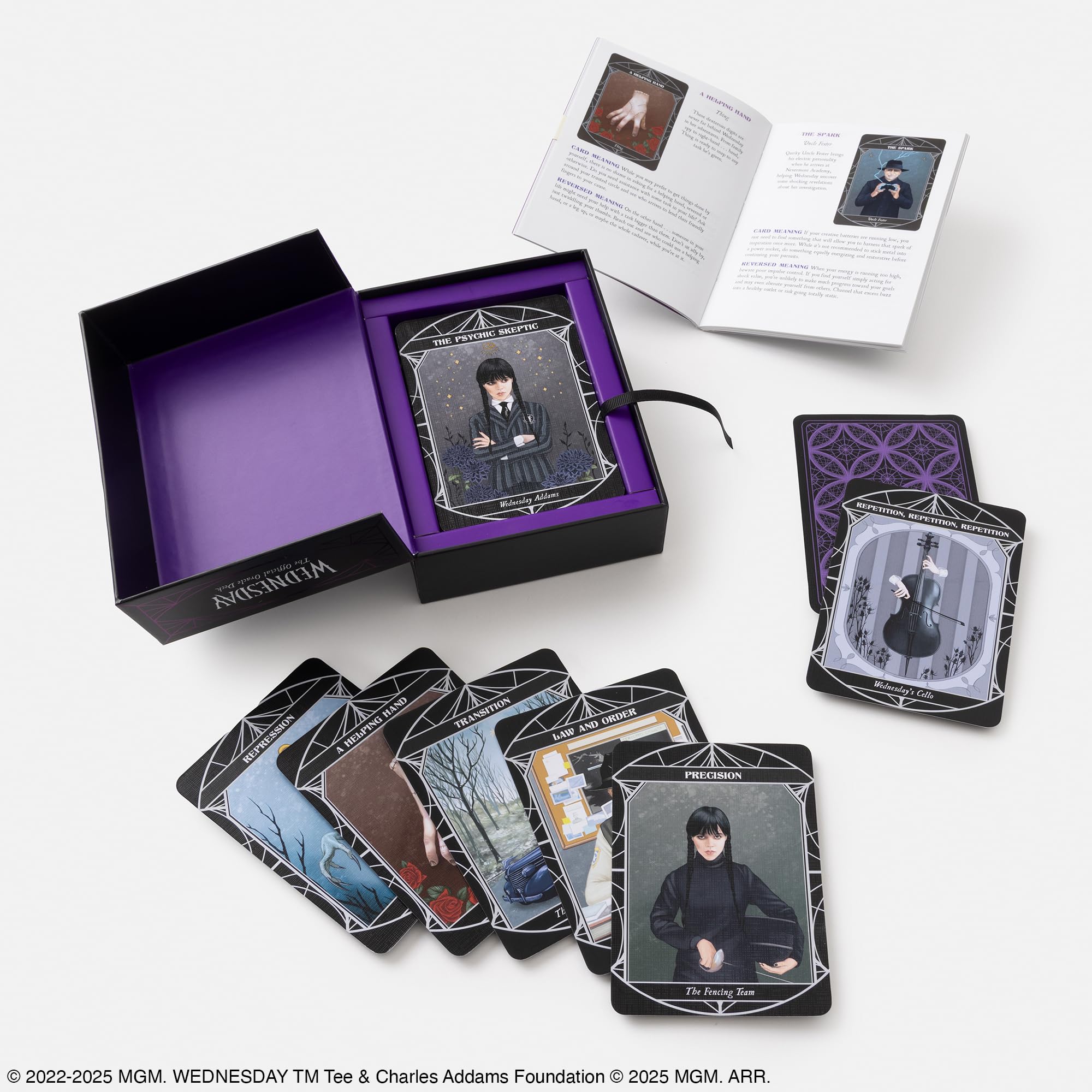 Wednesday: The Official Oracle Deck: Oracle Cards: A 52-Card Deck and Guidebook