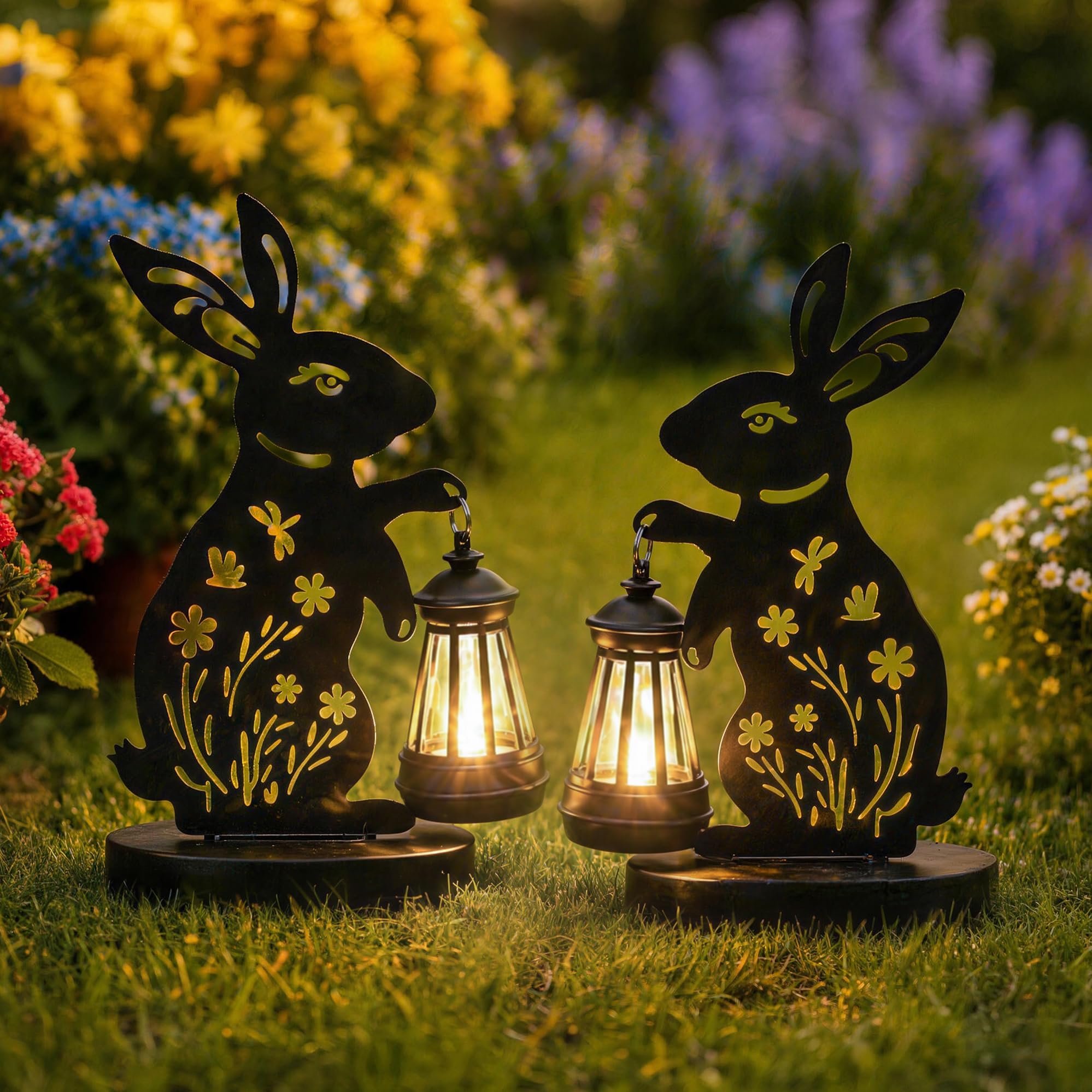 GIGALUMI Statues de Lapin,décorations de Jardin d'extérieur avec éclairage Solaire, Statues de Jardin étanches pour terrasse et Cour, Cadeaux Originaux pour Maman (Lot de 2)