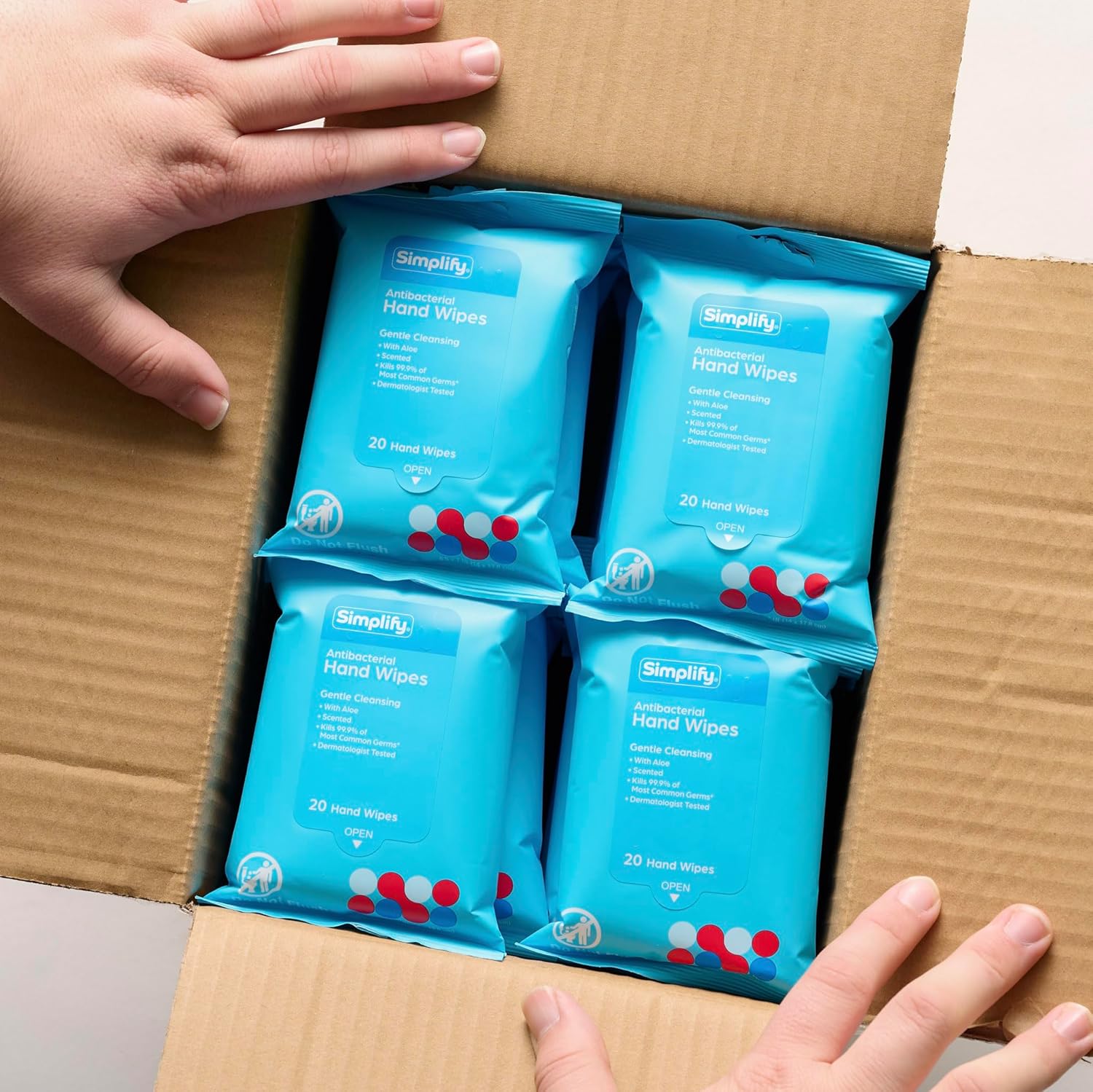 Simplify Hand Wipes 20 ct (24 pack, 480 Total Wipes). Gentle Cleansing with Aloe, Scented and Dermatologist Tested