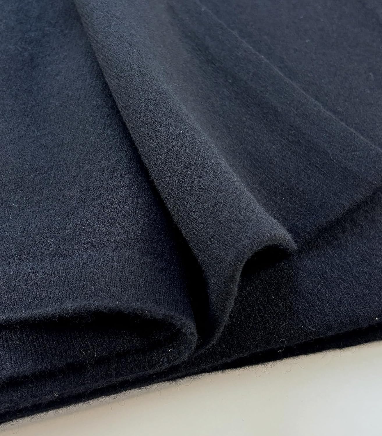 100% Merino Wool Wrap Pashmina Travel Shawl Scarf for Women Soft And Warm Elegant