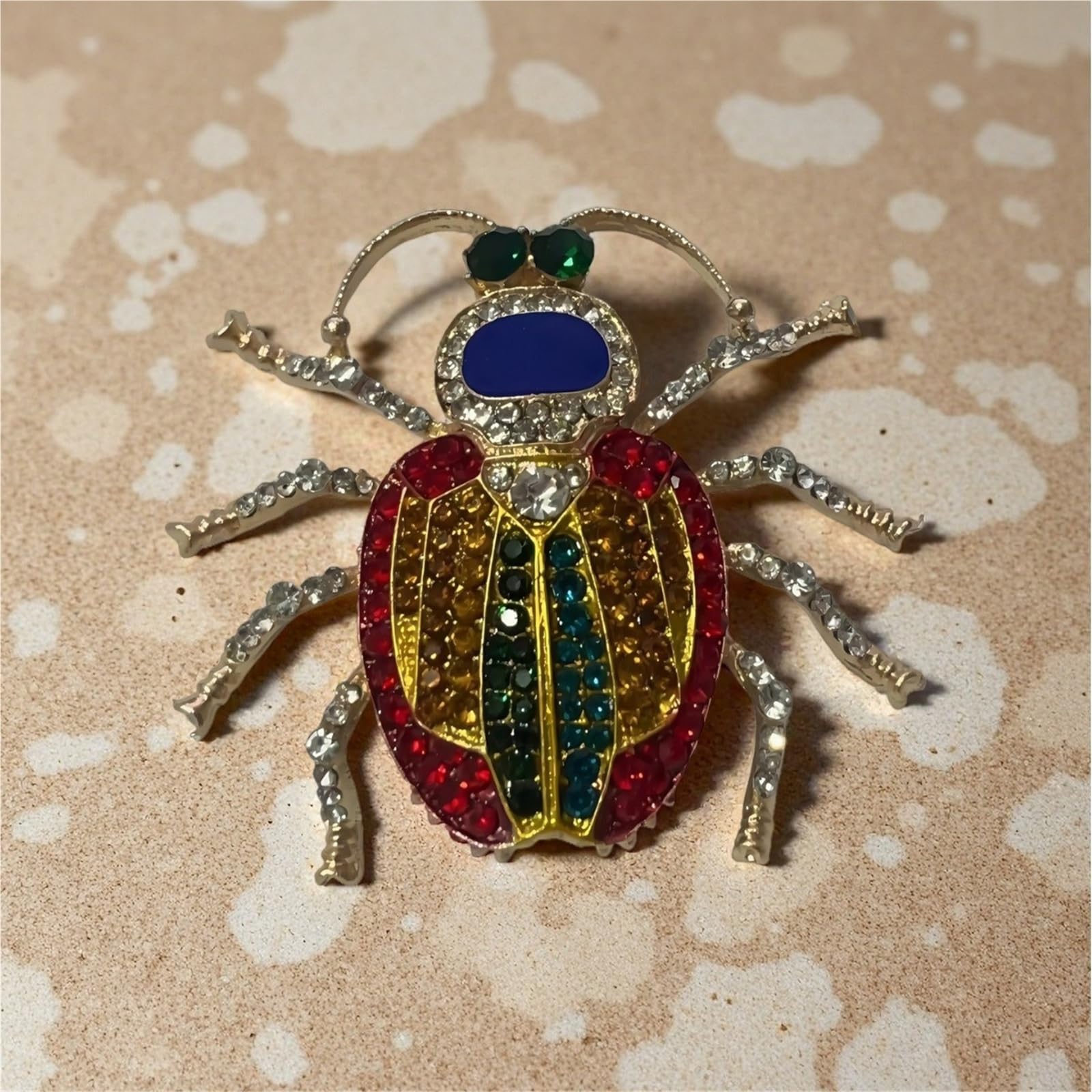 Broche de mariquita colorido retro europeo, exquisito pin de aleación con diamantes de imitación para hombres y mujeres