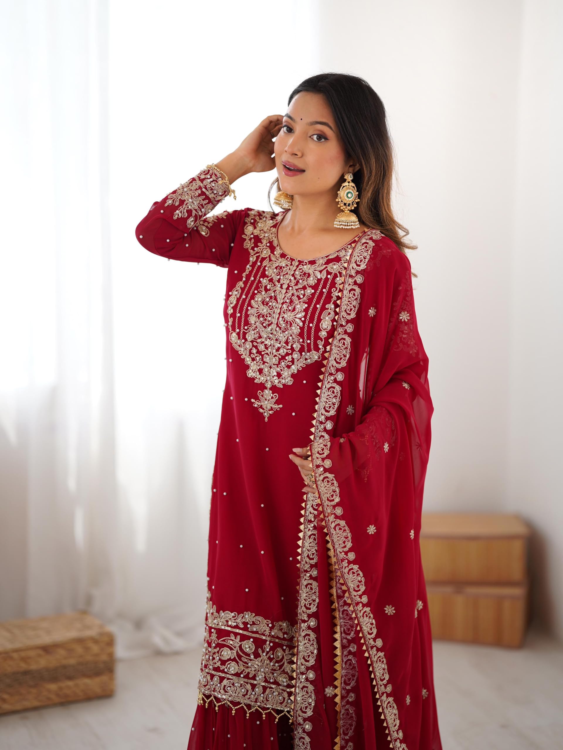 Hochzeitskleidung Sharara Style Anzug Georgette mit Stickerei Arbeit Sharara Anzug 16013