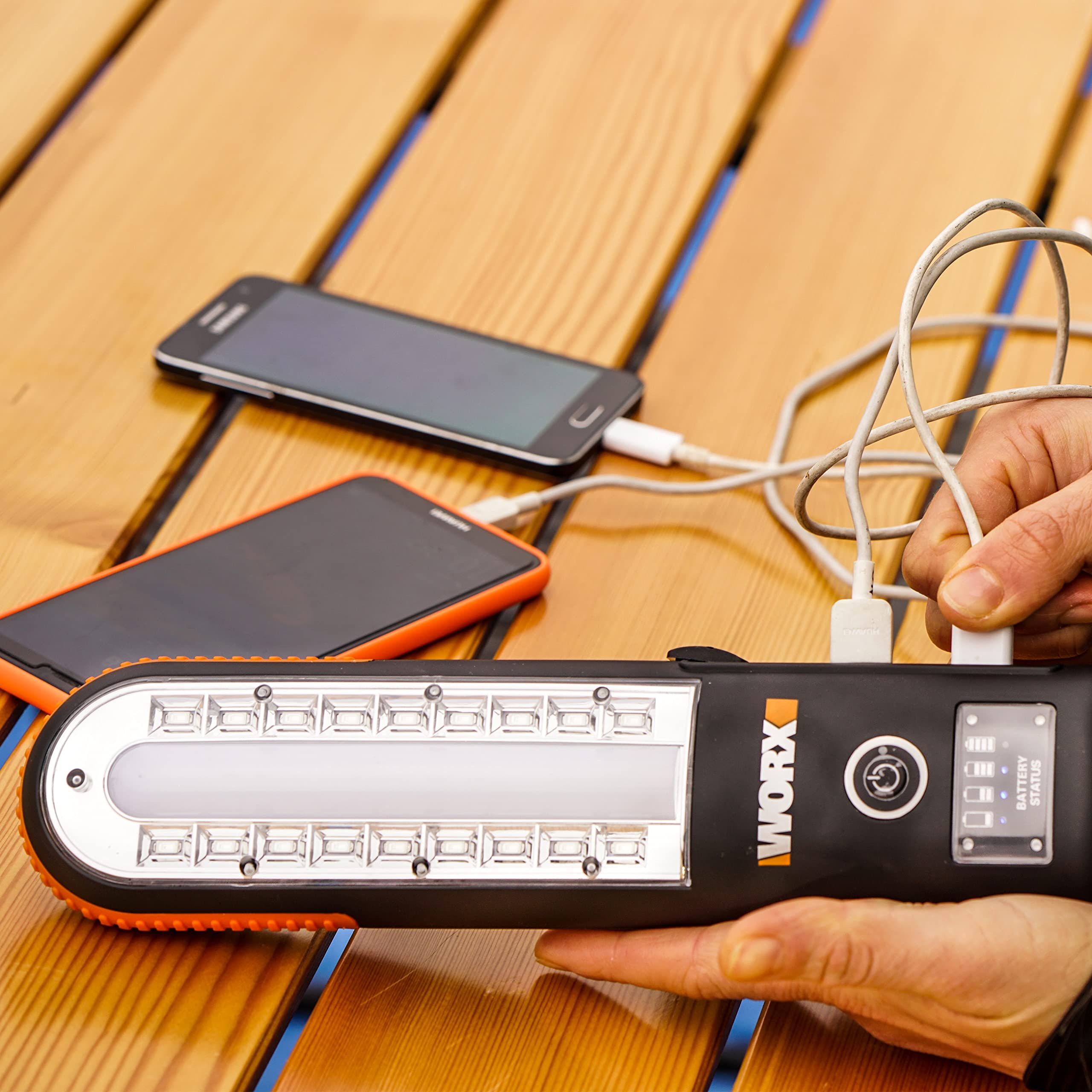 Worx WX852.1 Akku Starthilfegerät 12V mit Multifunktions-Lampe