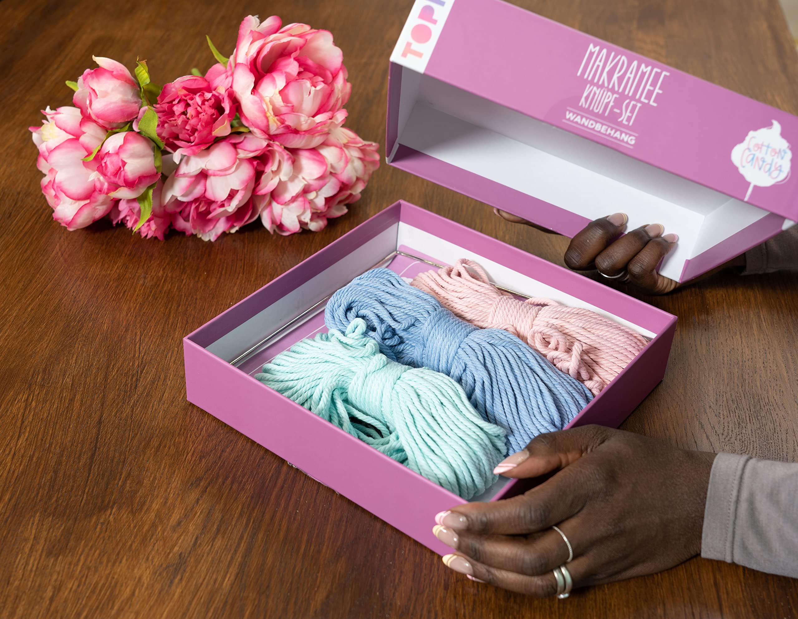 Makramee Knüpf-Set: Wandbehang: Anleitung und Material für einen Makramee-Wandbehang in angesagten Cotton-Candy-Farbtönen