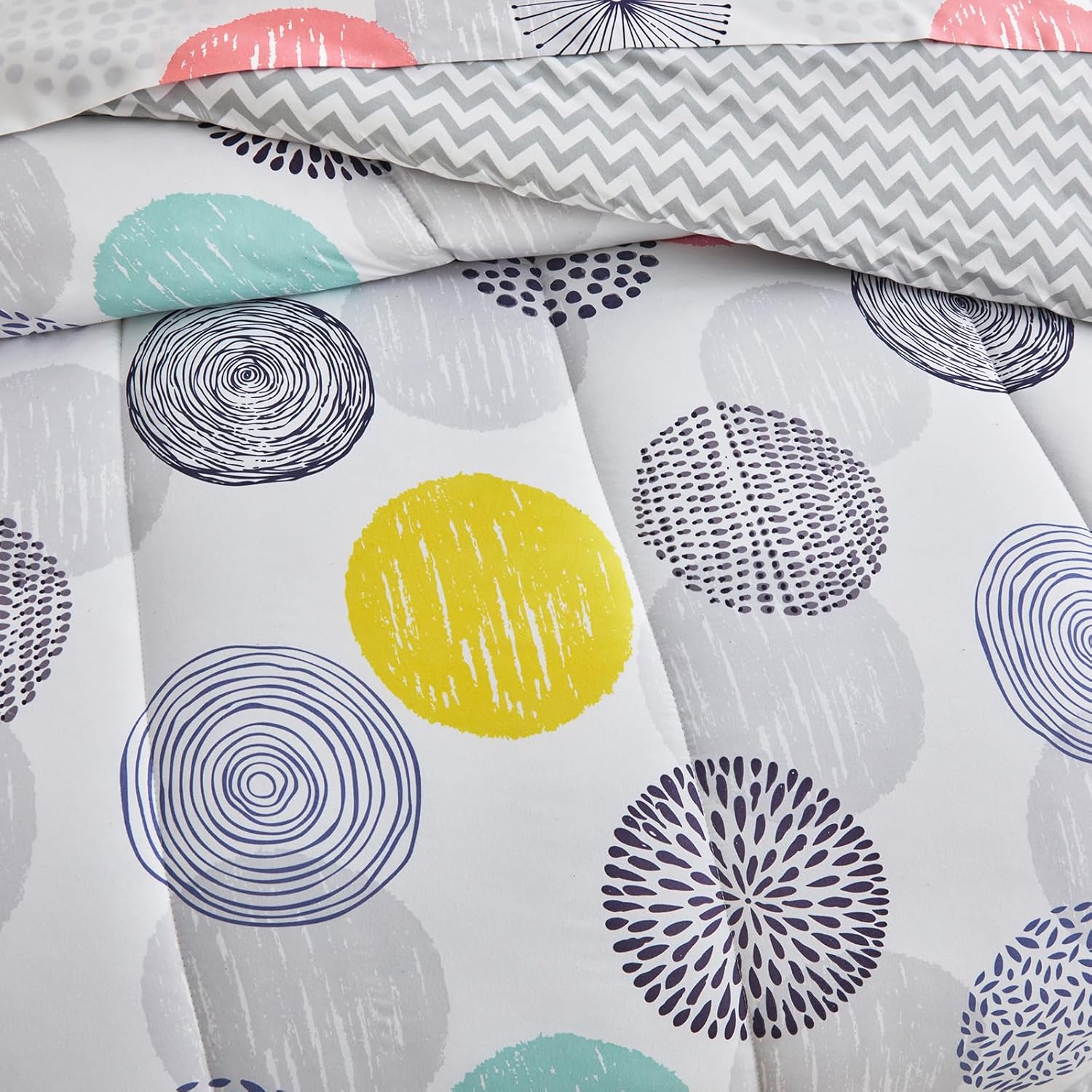 3 Piece Comforter Set, Queen Size Printed Bedding Set with 2 Pillow Shams, Soft & Reversible Design for All-Season Use, Machine Washable Home Decor