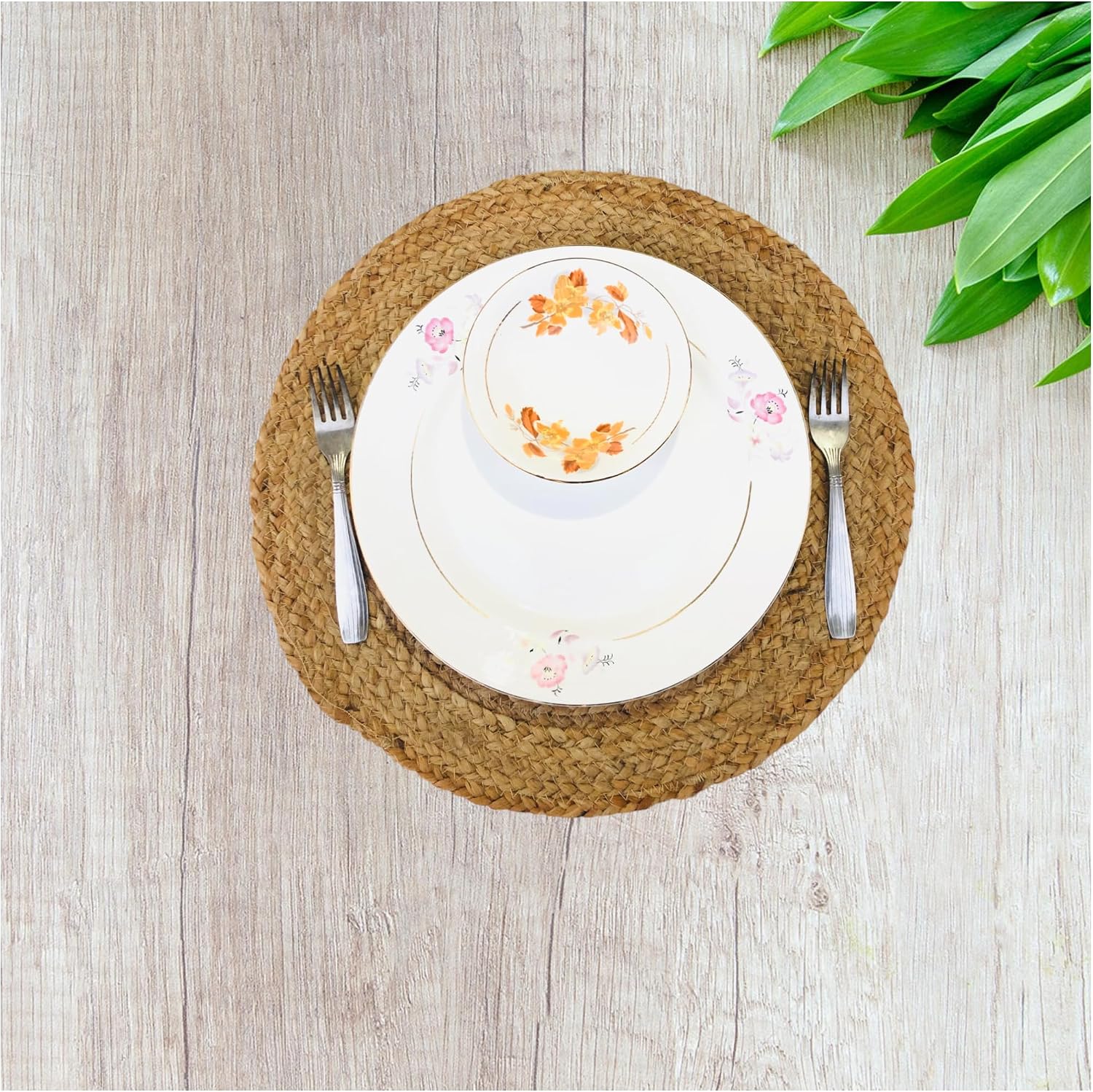 Natural Jute Hand Woven Placemats Round Shape Set of 6, Natural Water Hyacinth Weave for Dining Table, Large Handmade Woven Heat Resistance Non Slip (12” & 15”)(15 Inch 10 pcs Set)
