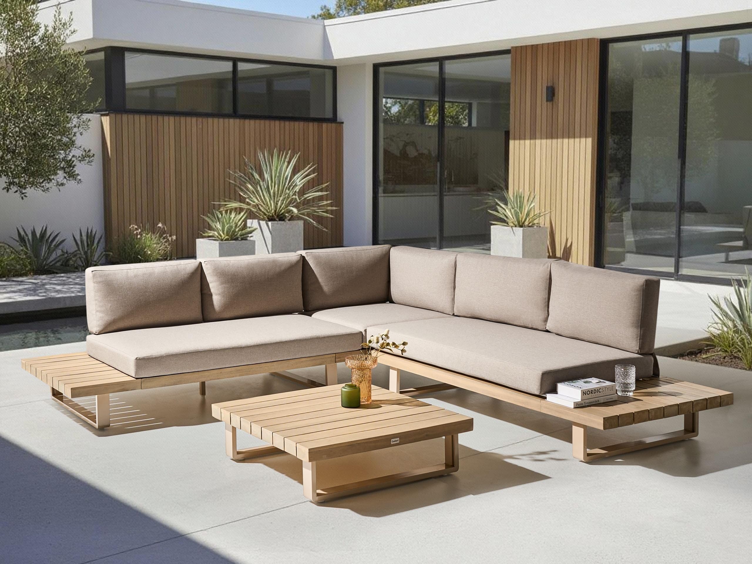 Beliani Lounge Set 5-Sitzer FSC Akazienholz Hellbraun mit Auflagen beige Taupe Mykonos