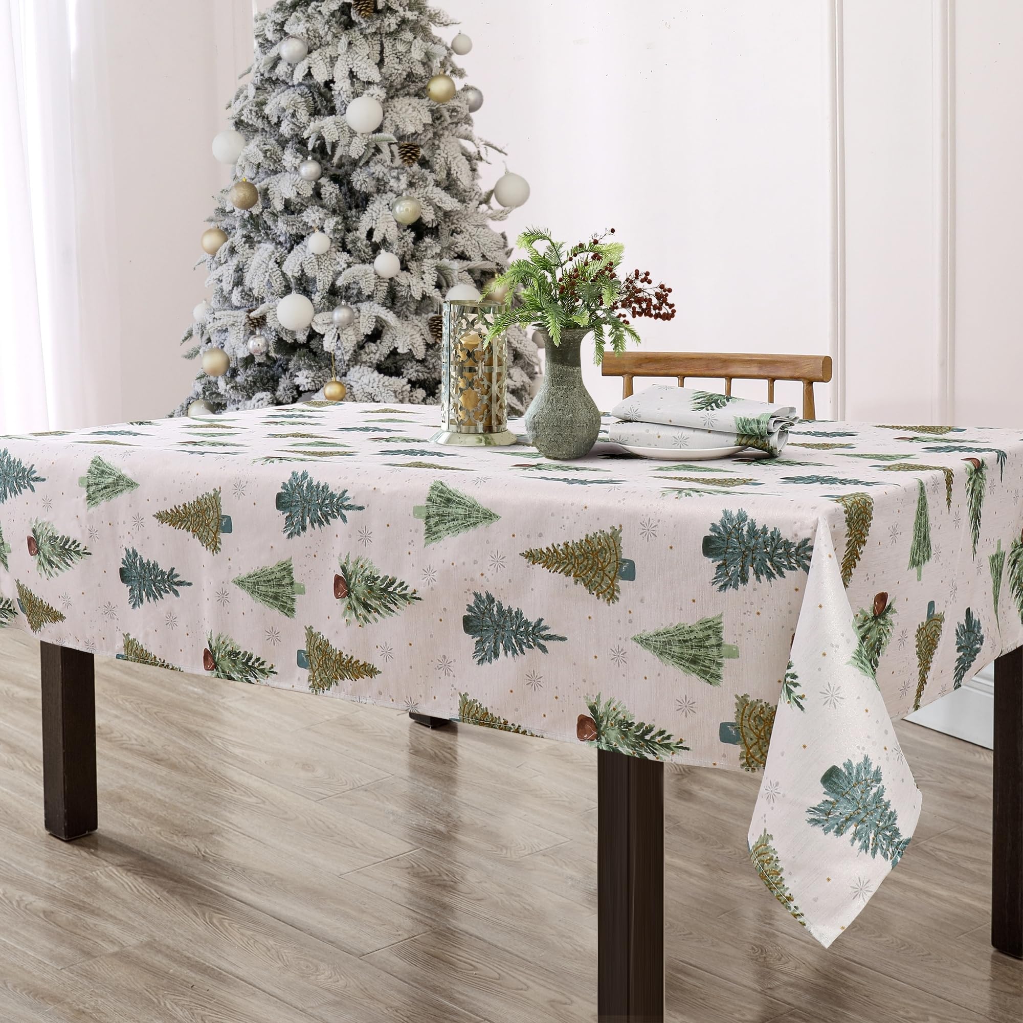 Elrene Home Fashions Lucina Twinkle Trees Holiday/Christmas Sparkle Lurex Tkanina Prostokątny Obrus do jadalni, 152 cm x 213 cm