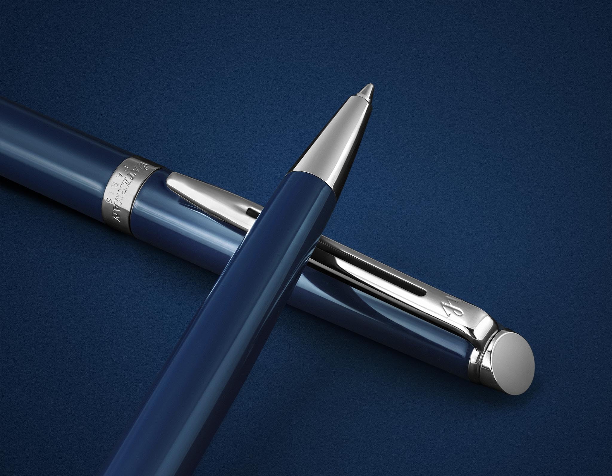 Waterman Hémisphère - Penna a sfera con incisione – Strumento da scrittura di lusso personalizzato – Elegante regalo per donne e uomini – Inchiostro blu (BLUE C.C.)