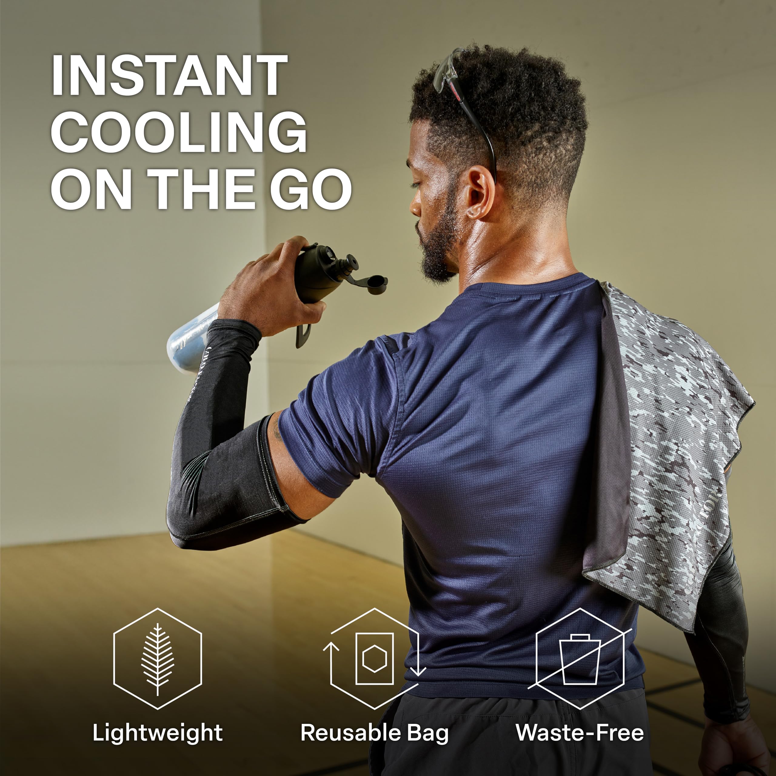COLD FACTOR Mangas de brazo de enfriamiento instantáneo, tecnología avanzada de refrigeración evaporativa sin químicos, UPF 50+, absorbe la humedad, Negro -, Small/Medium