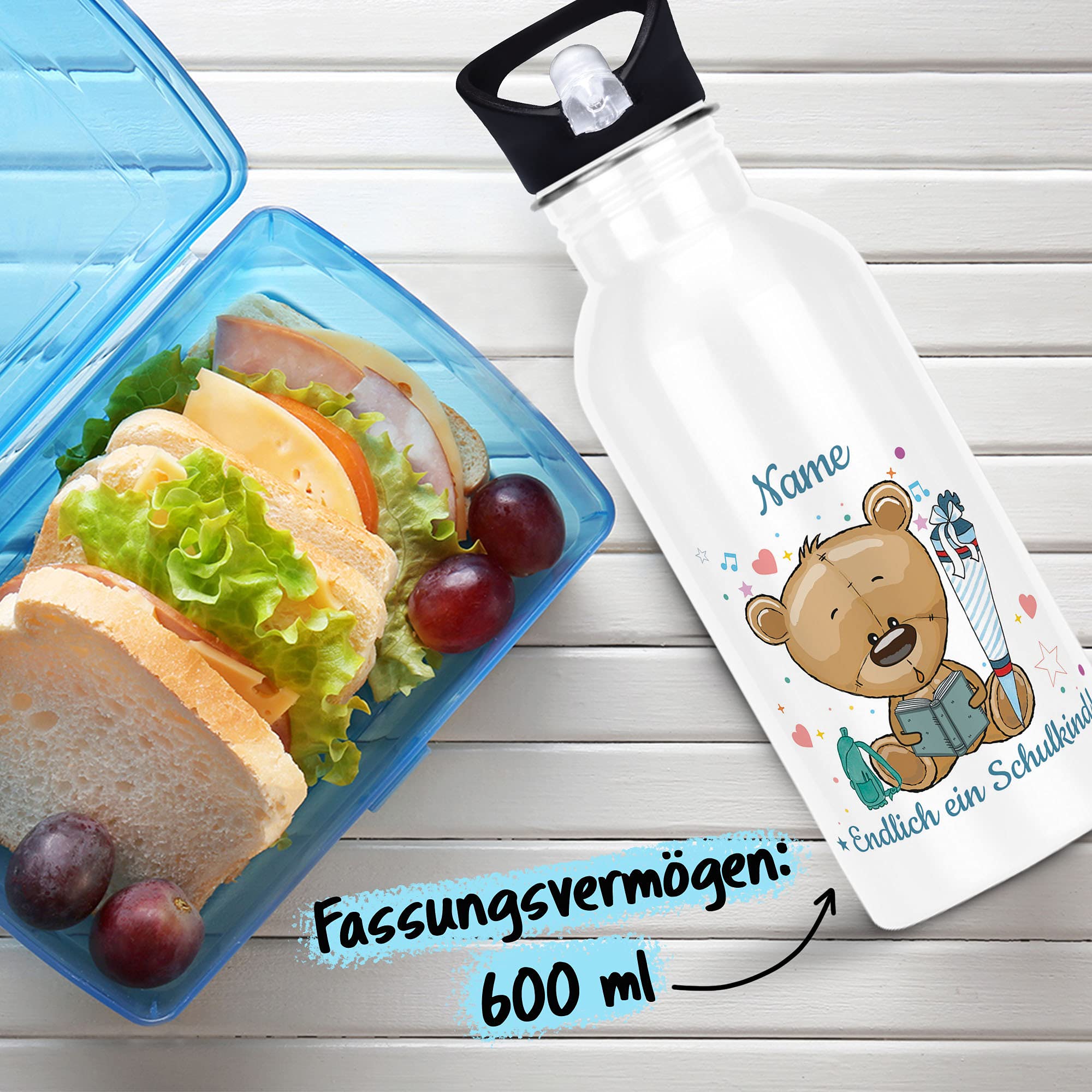 Geschenk-Set aus Trinkflasche und Kissen - Endlich ein Schulkind - Zur Einschulung für Jungs - mit Wunschname personalisieren - Einschulungsgeschenk - Kissen weiß, Flauschig - Flasche weiß, 600 ml