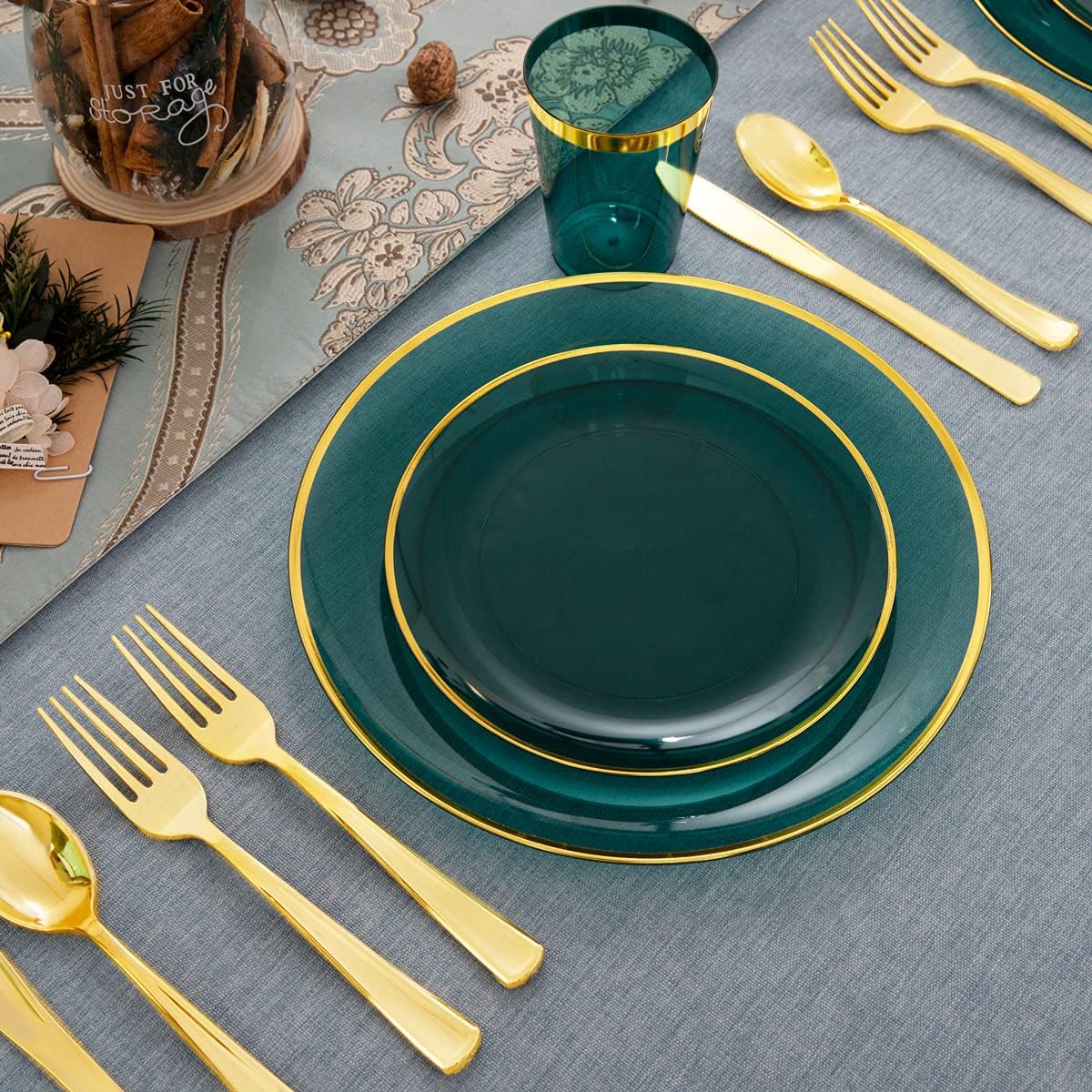 LIYH 180 Pcs Clear and Green Gold Plastic Christmas Plates - Emerald Green Disposable Plastic Dinnerware Sets, Include Dishes, Tableware, Cups for Party & Christmas & Wedding 30 Guests - Image 6