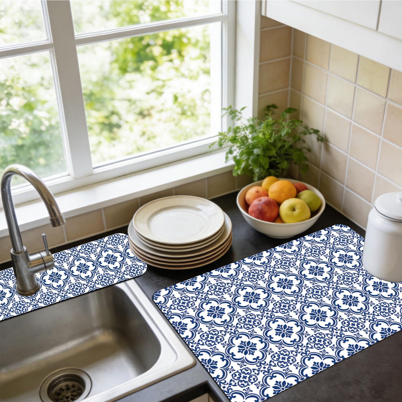 Lot de 3 tapis de robinet d'évier de cuisine de 2 tailles - Motif floral bleu et blanc - Tapis de séchage absorbant pour cuisine et salle de bain
