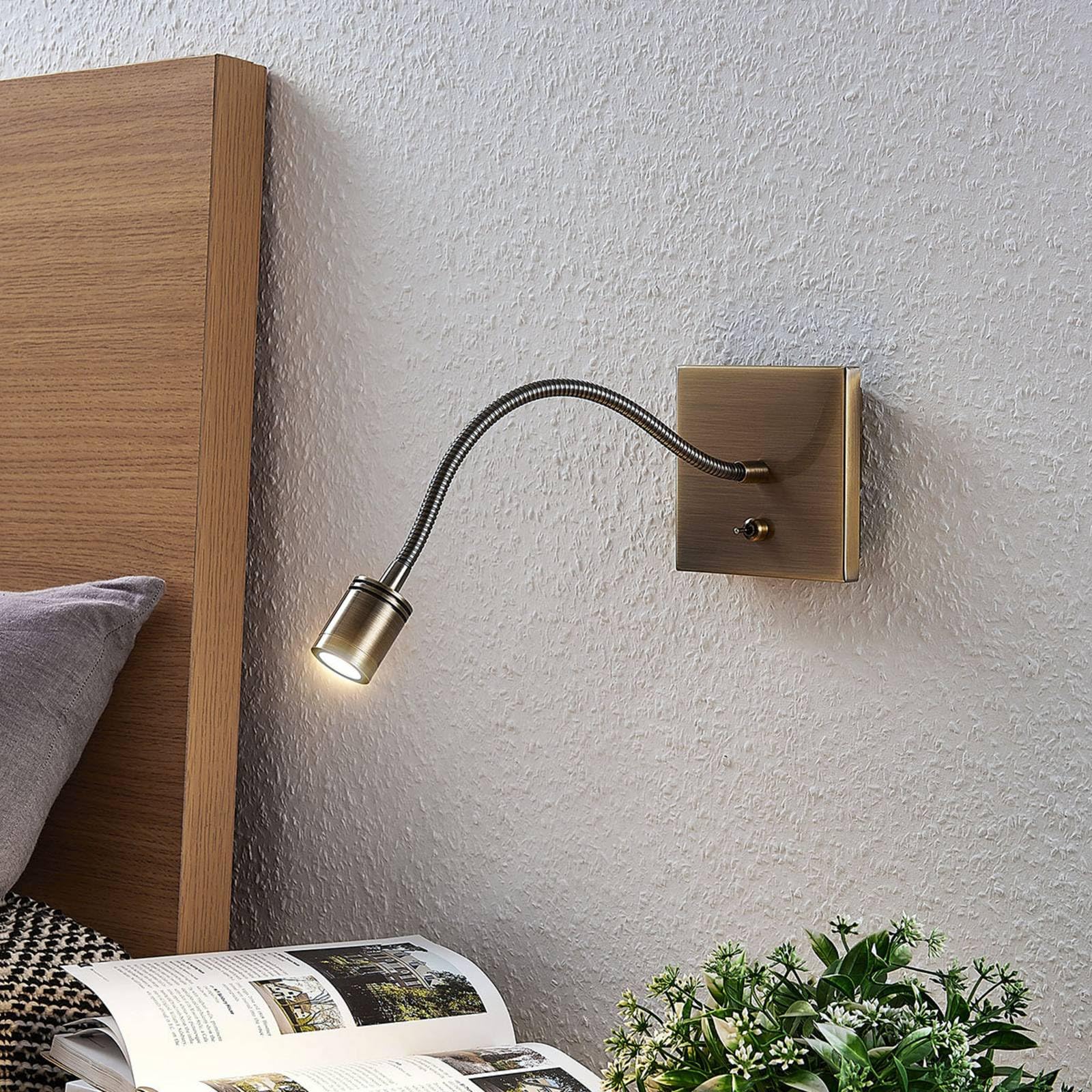 Lindby LED Applique Murale Mayar (Moderne) en Bronze Métal e. a. pour Chambre à coucher (1 lampe,à), Lampe Eclairage Luminaire Mural