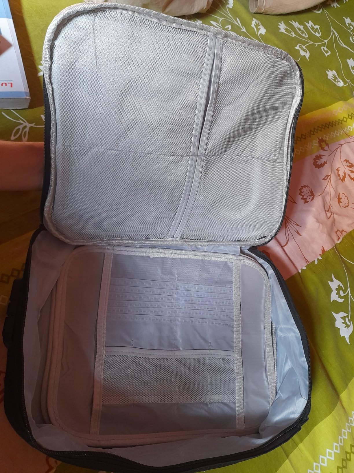 SGMVK Multipurpose Travel File Organiser Waterproof Document Storage ...