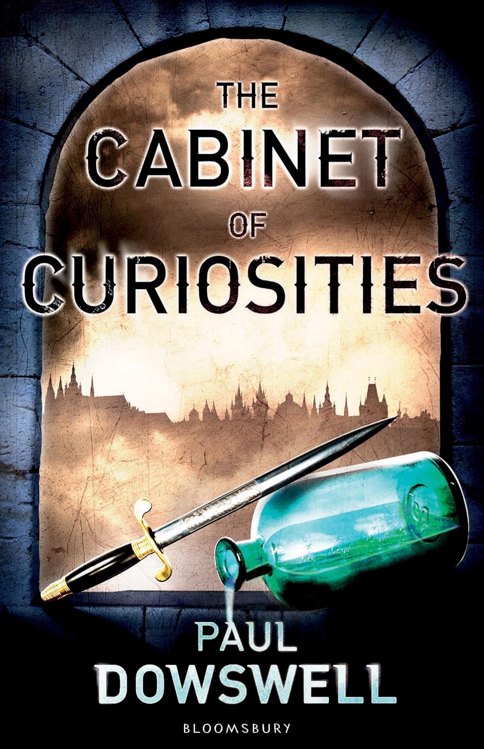 of Curiosities Paul Dowswell 9781408800454 Books