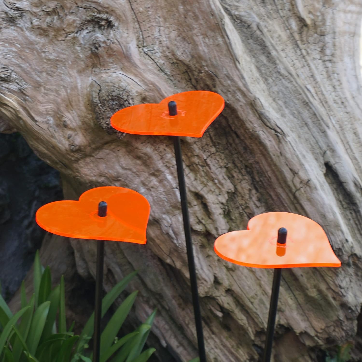 Sun Catcher Garden Decor Glowing Set of 3 Hearts Ornamental Garden Stakes 50cm - Image 4