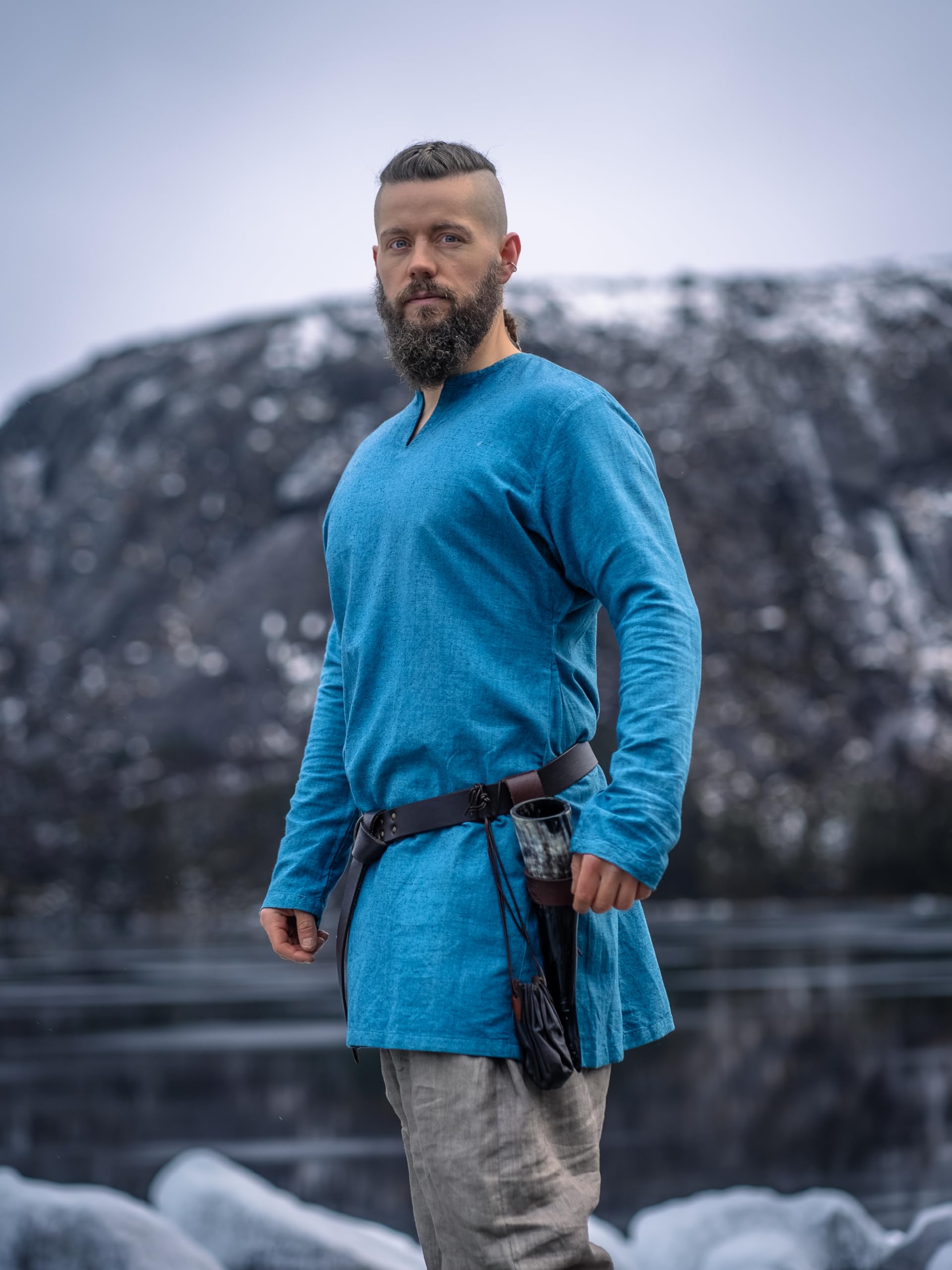 Leonardo Carbone® Ragnar lniana tunika Wikingów – średniowieczna odzież, lniana koszula męska, koszula rekreacyjna z długim rękawem, kostium karnawałowy, tunika wikingów, odzież LARP - 100% len