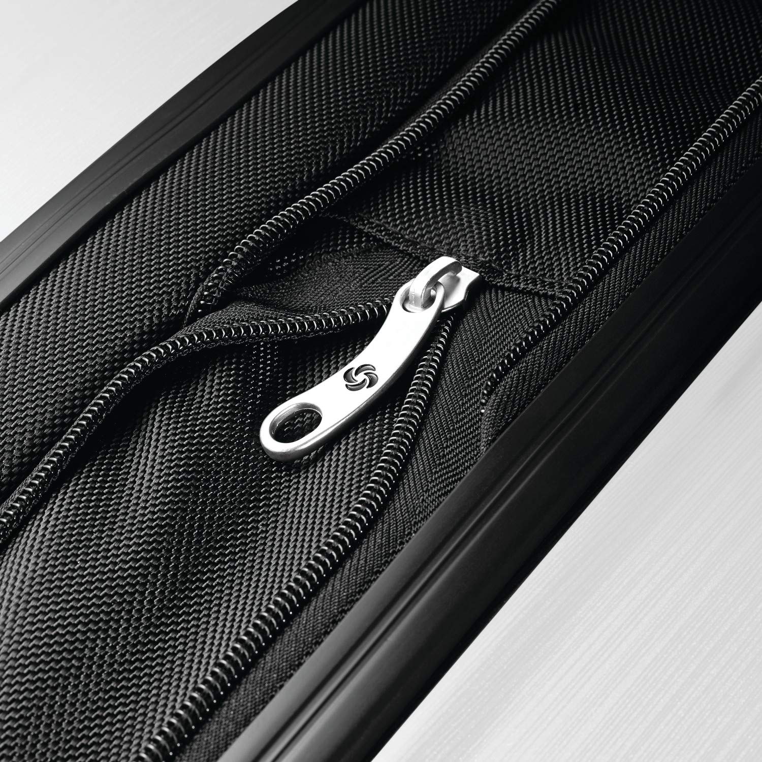 Samsonite Winfield 2 Hardside Expandable Luggage with Spinner Wheels, Checked-Large 28-Inch, Brushed White