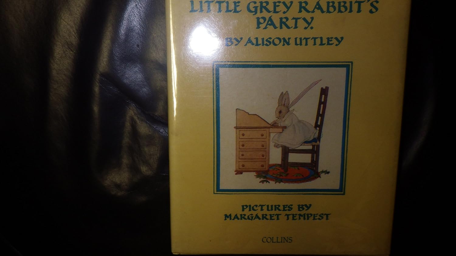 Little Grey Rabbits Party Series #3: Uttley, Alison, color pictures by ...