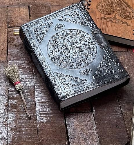 Miniatura 3 de Diario de grimorio de cuero celta con piedra negra hecha a mano triple luna en blanco hechizo en blanco libro de cuero de bruja libro de sombras