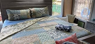 Review Image by CHAD R. CHAD R.