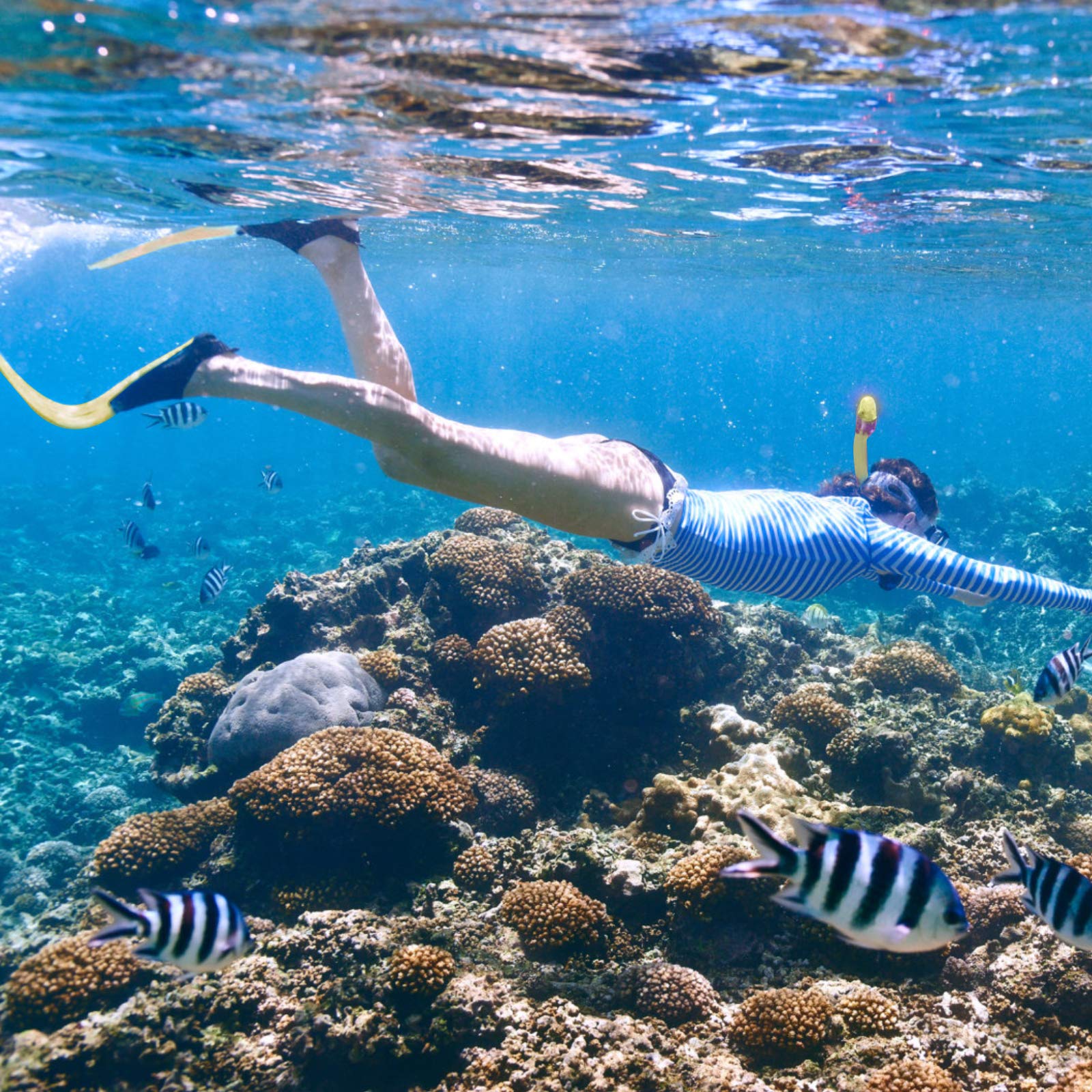 Set da snorkeling per bambini con maschera e boccaglio + pinne regolabili + tubo da snorkeling + sacca da viaggio (giallo)
