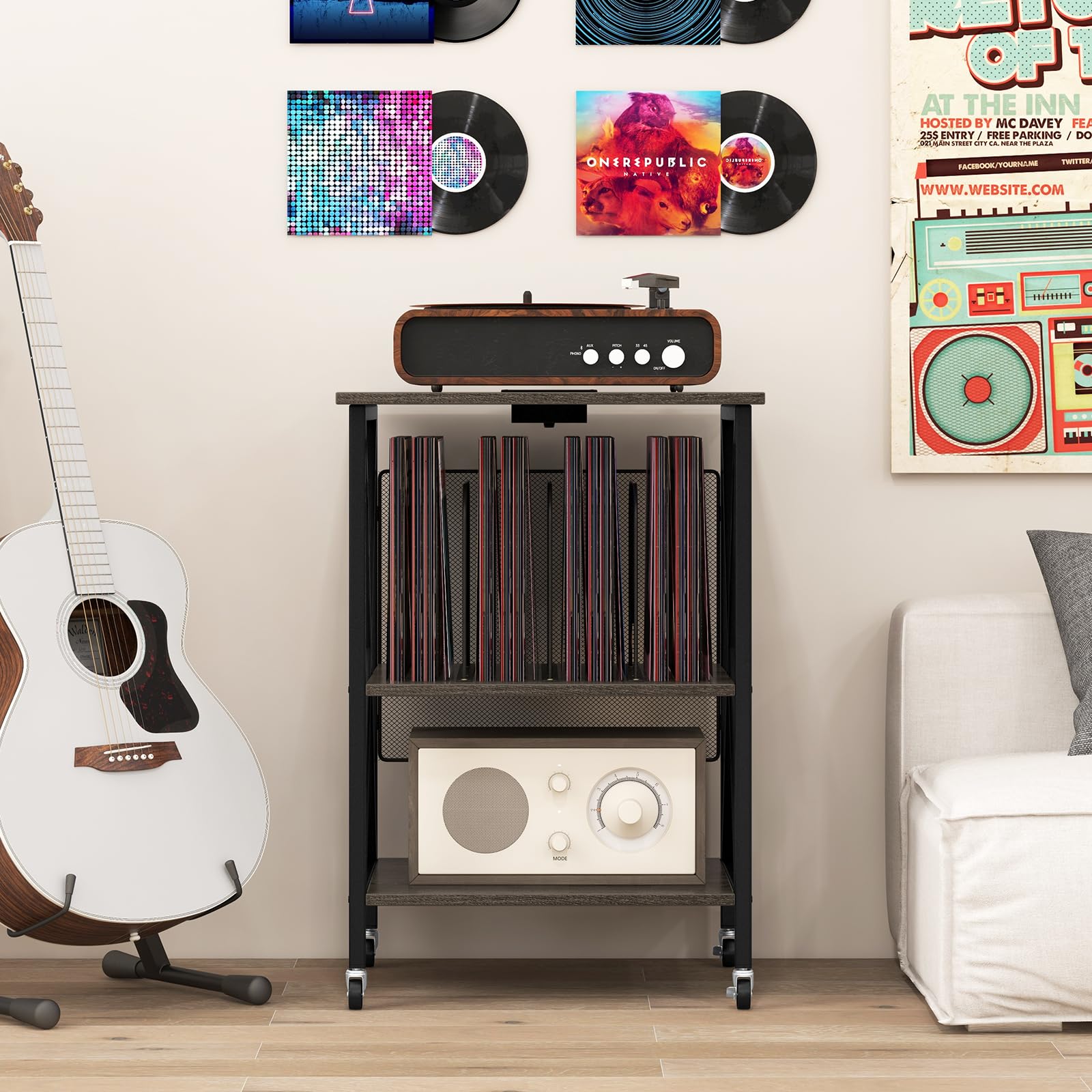 COSTWAY Meuble Tourne-Disque Vinyle avec Prise, Table d’Appoint à Roulette avec Station de Charge, 2 Prises, 1 USB, 1 Type-C, Bout de Canapé, Support Tourne-Disque Industriel (Gris)