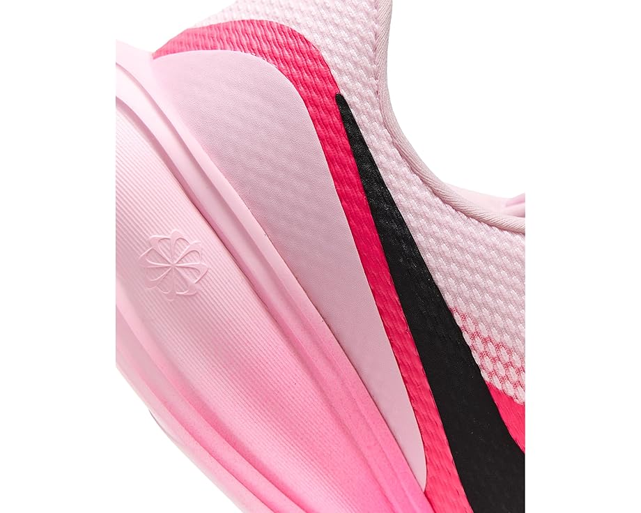Nike Revolution 8 - Right View