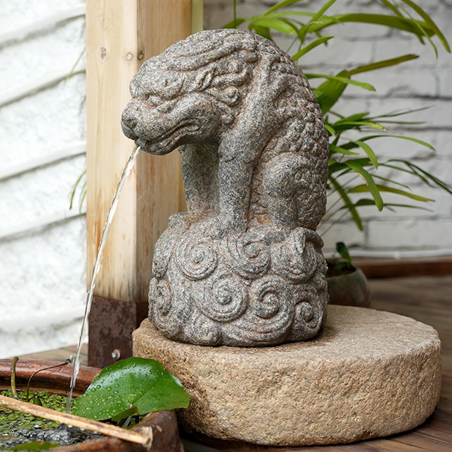 Garden Decor Pond Spitter, Animal Pond Fountains, Outdoor Garden Fountain Spitter Pond Water Feature, Outdoor Water Feature Statue, Water Outlet Facing Downwards Design