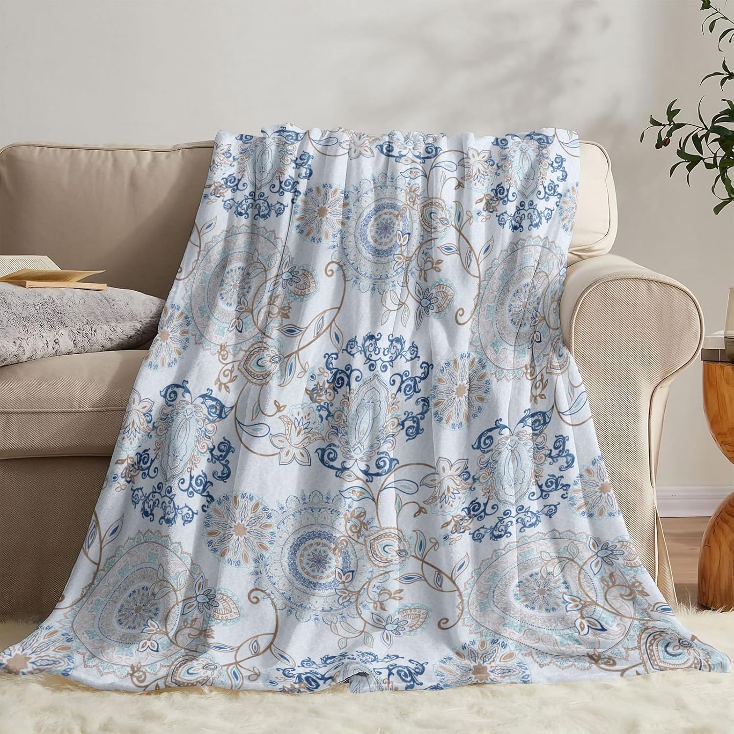 Grey and White Floral Throw Blanket, Fuzzy Soft Cozy Flannel Blanket for Home Bed Sofa Couch Chair, Decorative 50 x 60 Inch Blanket