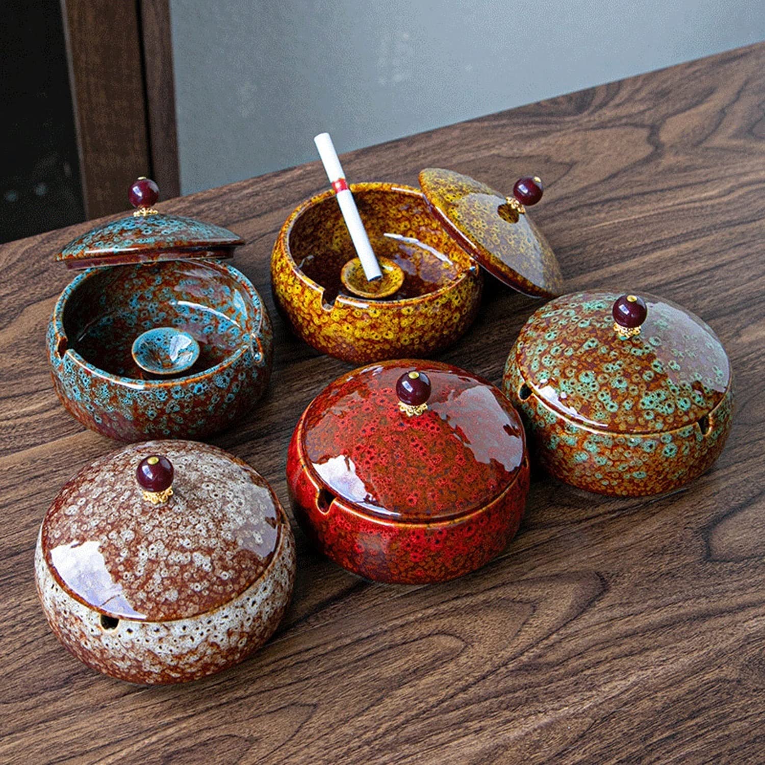 Ceramiczna popielniczka. Popielniczka ceramiczna wiatroszczelna popielniczka z pokrywkami, dekoracja blatu popielniczka do biura domowego, ładny prezent dla mężczyzn i kobiet(Yellow)