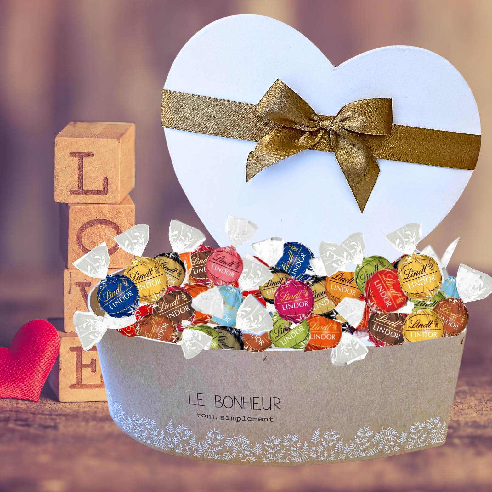 LINDT - Coffret Cœur de 50 Chocolats Lindor - Saint-Valentin | Saveurs Inédites dans un Coffret Original Prêt à Offrir pour la Saint Valentin, la Fête des Mères