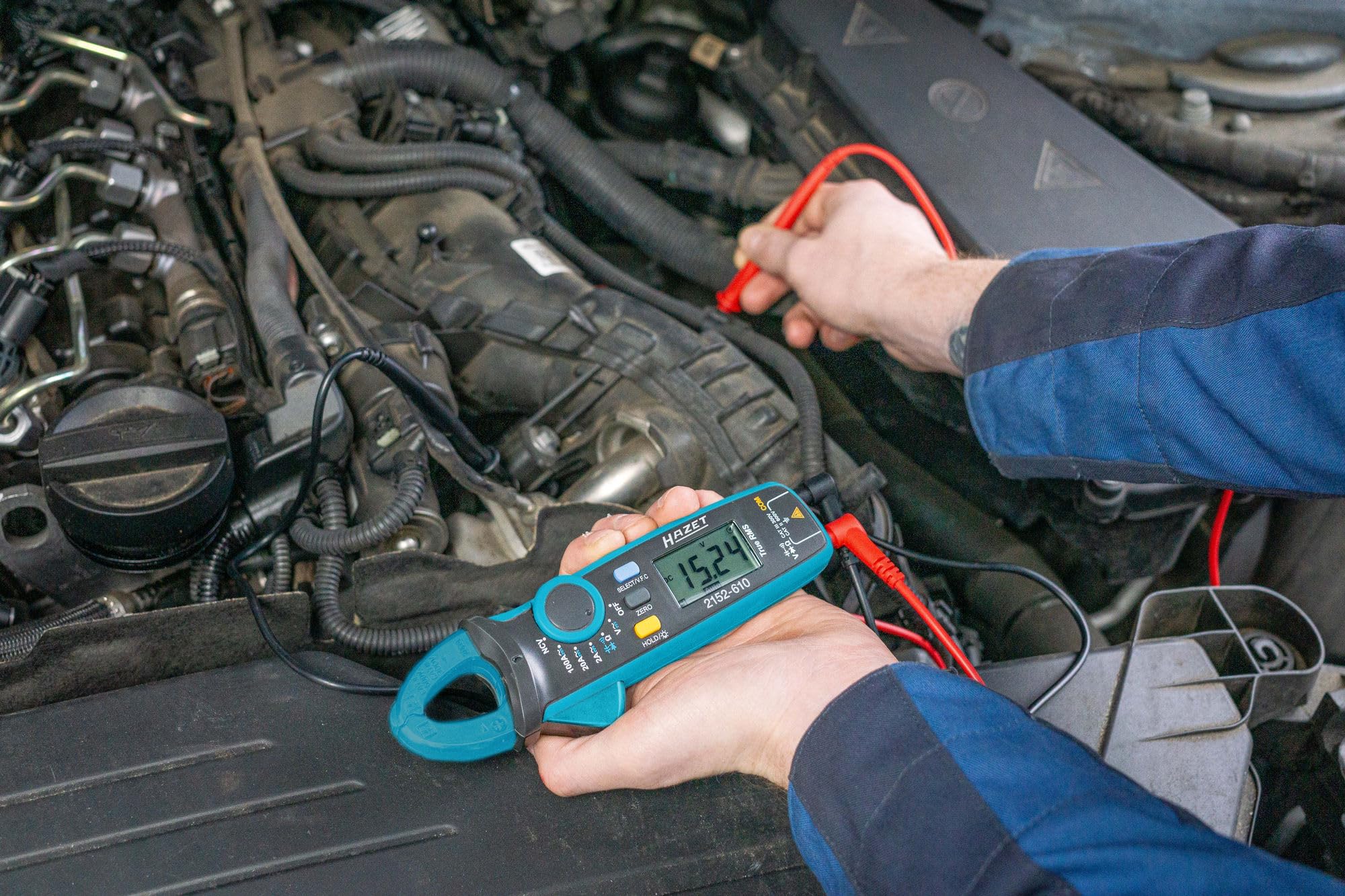 Hazet Digitale Stromzange 2152-610, kompakt, für Spannung, Strom und Widerstand, mit beleuchtetem LCD Display, NCV-Funktion, inkl. Zubehör