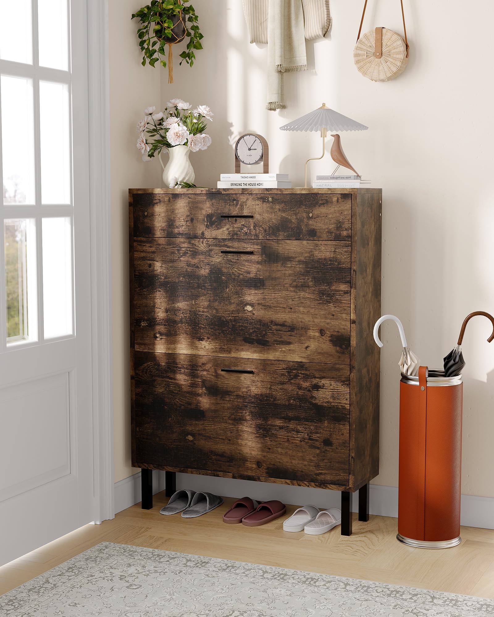 Acekool Zapatero Estrecho Independiente de Madera - Armario con Puertas abatibles y estantes Ajustables - Ideal para recibidor o Pasillo - Organizador para Zapatillas, Tacones y Botas - Color Madera