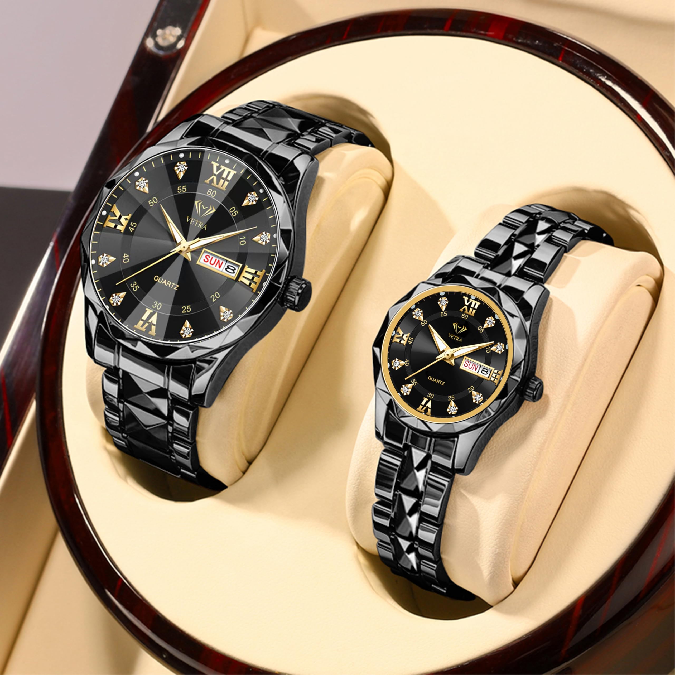 Vetra Juego de 2 relojes de pulsera para él y para ella, regalos para amantes, Correa negra y esfera negra | Romántico de San Valentín, lujo, diamante, acero inoxidable, fecha de día, luminoso, resistente al agua