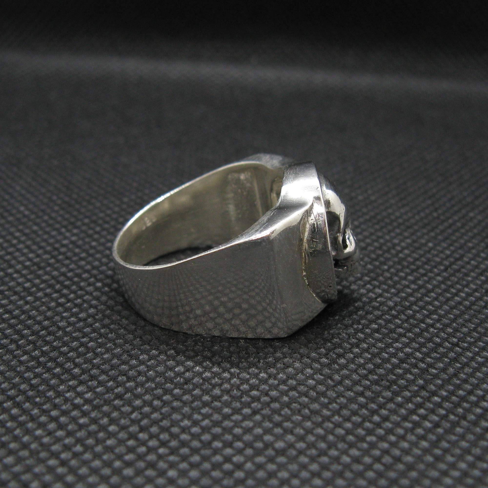 Anillo de plata esterlina para hombre con calavera maciza con sello de plata 925 R002019