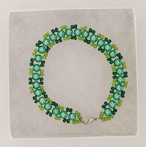 Miniatura 4 de Elegante brazalete para dama hecho a mano de perlas fantasia y cuentas de vidrio de 8" de largo, ideal para regalo, se envía empaque según muestra.