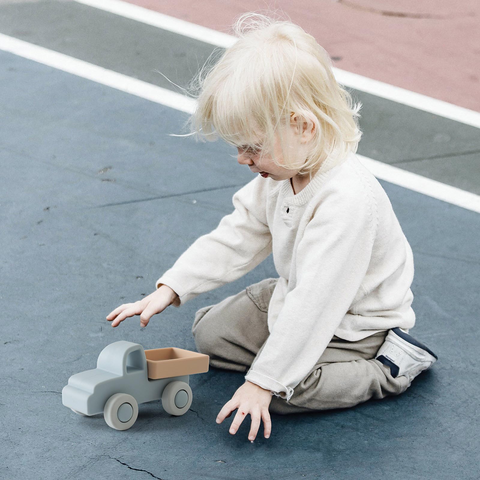 4 Stück Silikon Beißspielzeug, lustiges Auto Form, beruhigender Beißring für Babys und Kleinkinder, Unterhaltung, Linderung von Zahnungsschmerzen, sensorisches Baby Beißring Spielzeug